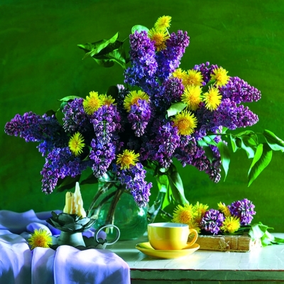 Calendar cu imagini Bouquets, 31.5 x 48 cm, 12 file, 2026